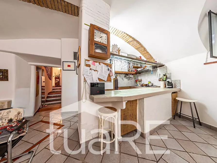 Immagine 10 di Appartamento in vendita  in Vicolo Del Bologna a Roma