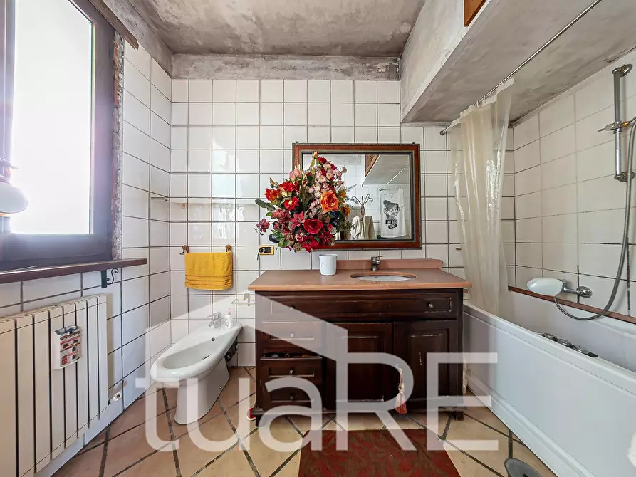 Immagine 9 di Appartamento in vendita  in Via Martino V a Roma