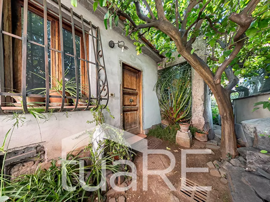 Immagine 11 di Appartamento in vendita  in Via Martino V a Roma