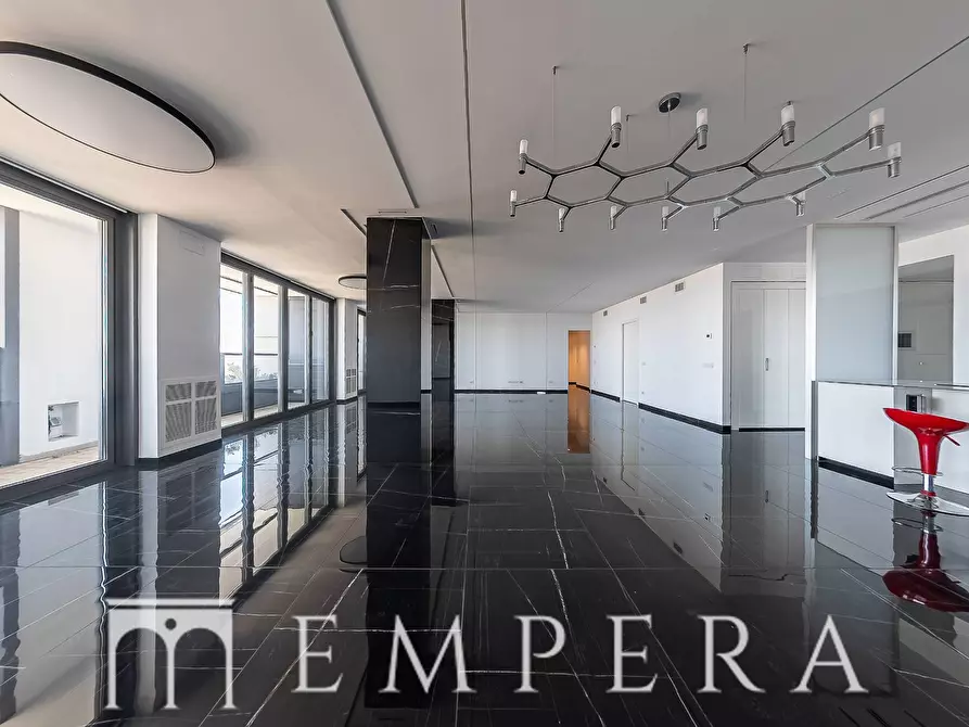 Immagine 12 di Appartamento in vendita  in Viale Giorgio Ribotta a Roma