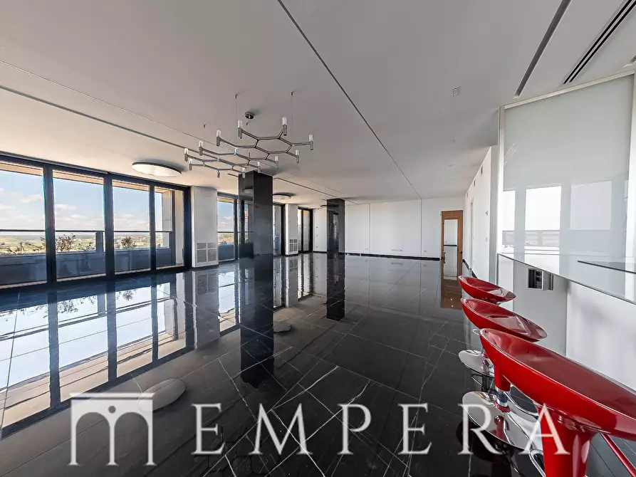 Immagine 13 di Appartamento in vendita  in Viale Giorgio Ribotta a Roma