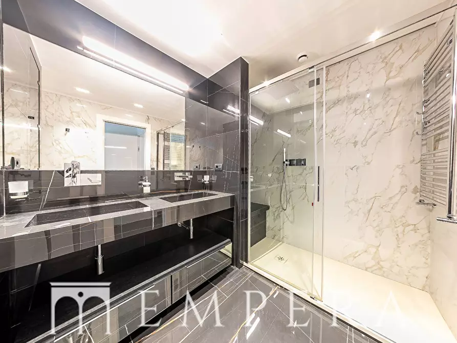 Immagine 29 di Appartamento in vendita  in Viale Giorgio Ribotta a Roma