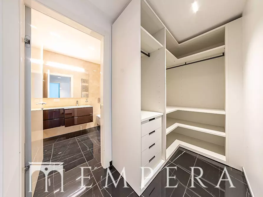 Immagine 31 di Appartamento in vendita  in Viale Giorgio Ribotta a Roma