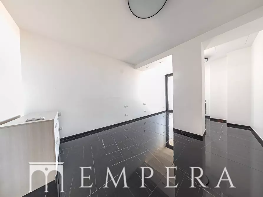 Immagine 42 di Appartamento in vendita  in Viale Giorgio Ribotta a Roma