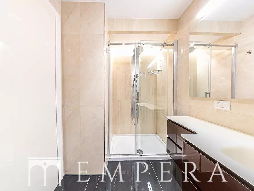 Immagine 47 di Appartamento in vendita  in Viale Giorgio Ribotta a Roma