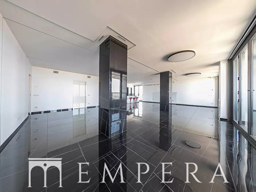 Immagine 51 di Appartamento in vendita  in Viale Giorgio Ribotta a Roma