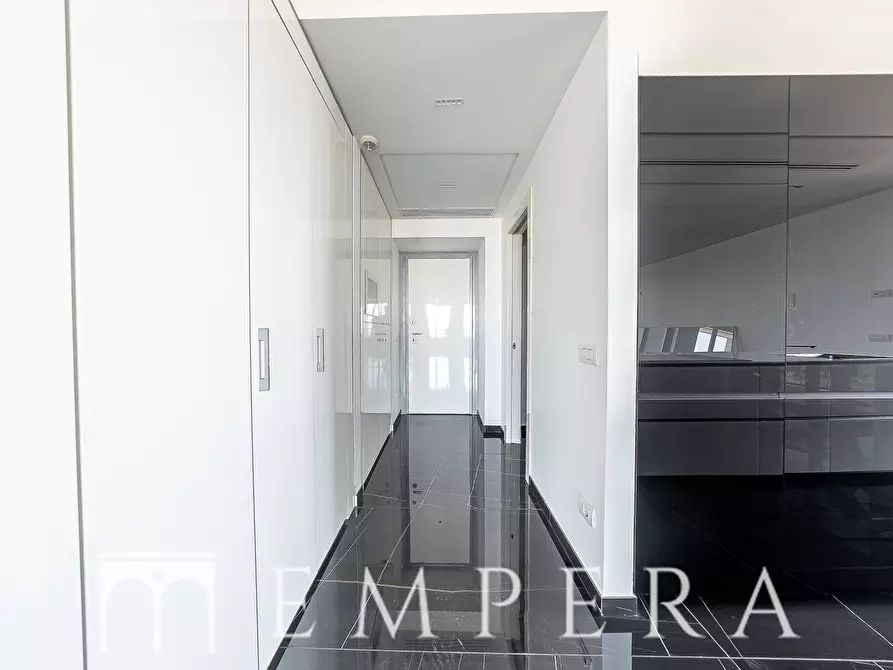 Immagine 52 di Appartamento in vendita  in Viale Giorgio Ribotta a Roma