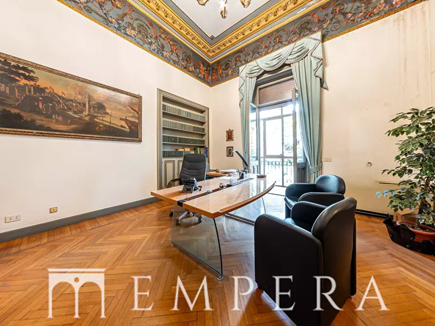 Immagine 5 di Palazzo in vendita  in Via Alessandria a Roma