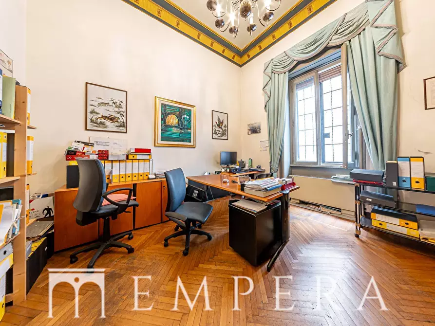 Immagine 14 di Palazzo in vendita  in Via Alessandria a Roma