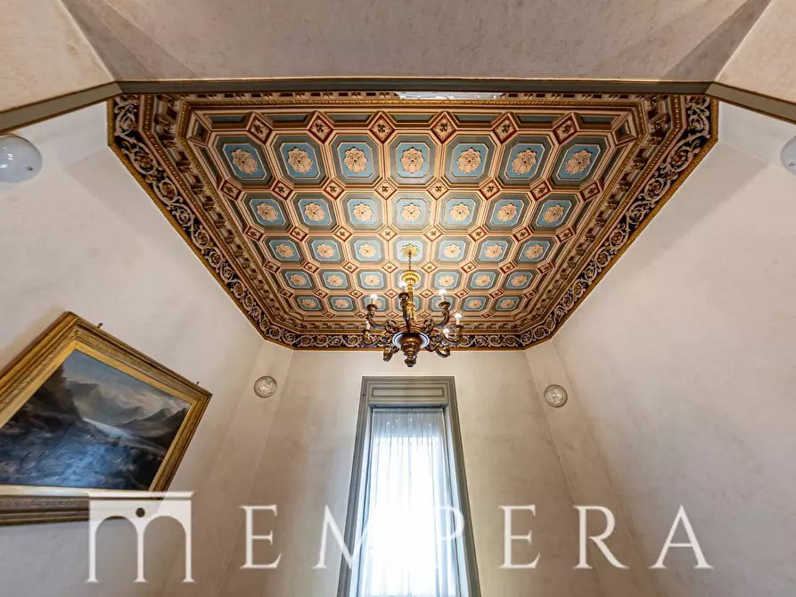 Immagine 26 di Palazzo in vendita  in Via Alessandria a Roma