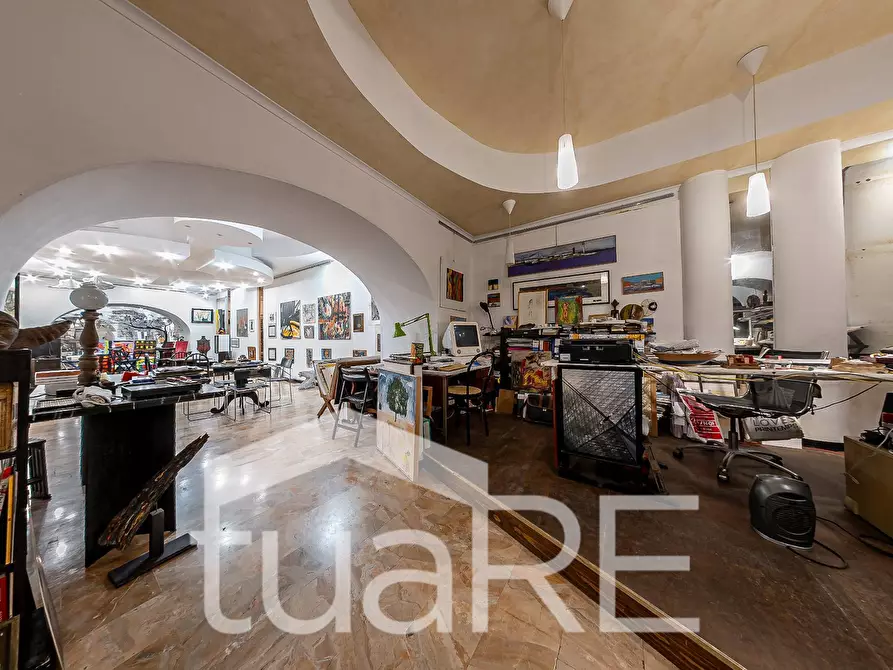 Immagine 4 di Negozio in vendita  in Via Tolemaide a Roma