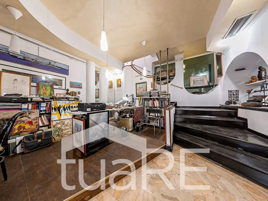 Immagine 24 di Negozio in vendita  in Via Tolemaide a Roma