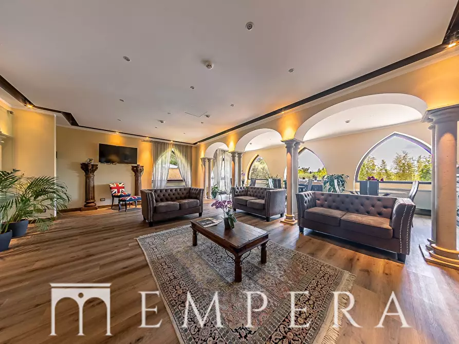 Immagine 4 di Villa in vendita  in via cassia bis a Bassano In Teverina