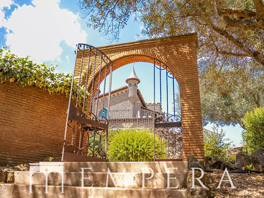 Immagine 8 di Villa in vendita  in via cassia bis a Bassano In Teverina