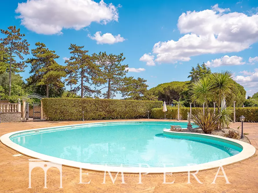 Immagine 9 di Villa in vendita  in via cassia bis a Bassano In Teverina