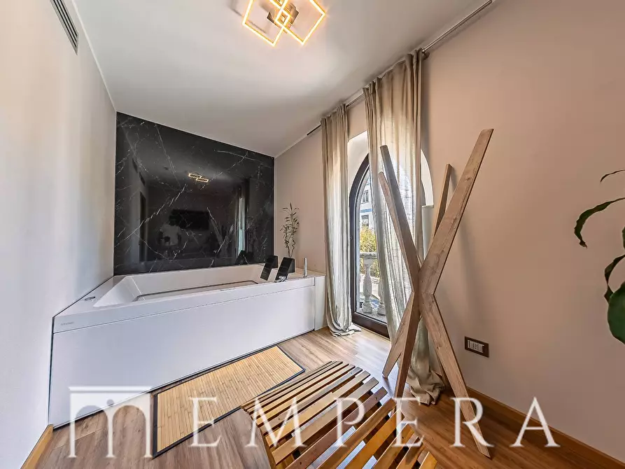 Immagine 32 di Villa in vendita  in via cassia bis a Bassano In Teverina