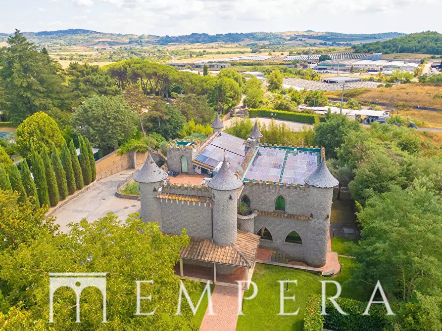 Immagine 40 di Villa in vendita  in via cassia bis a Bassano In Teverina