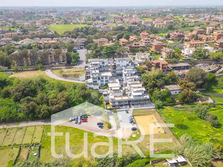 Immagine 31 di Appartamento in vendita  in Via Vicolungo a Roma