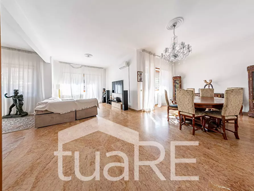 Immagine 2 di Appartamento in vendita  in Via Antonio Serra a Roma