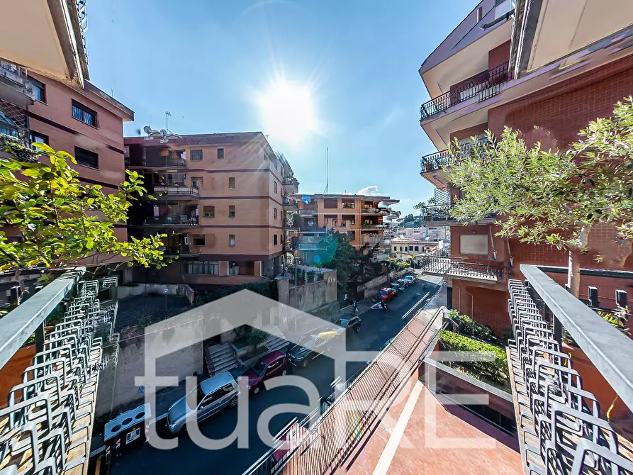 Immagine 13 di Appartamento in vendita  in Via Antonio Serra a Roma