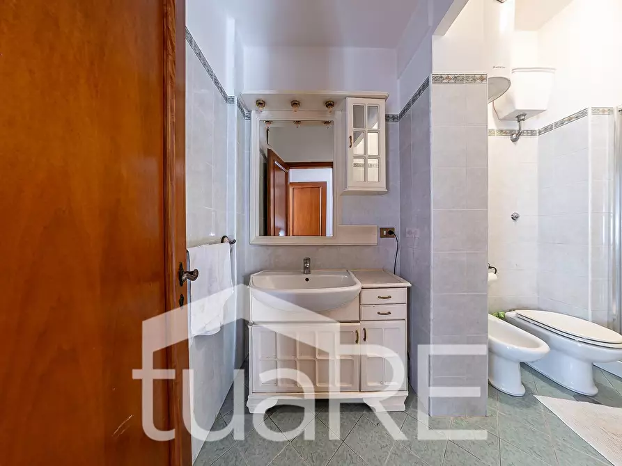 Immagine 25 di Appartamento in vendita  in Via Antonio Serra a Roma