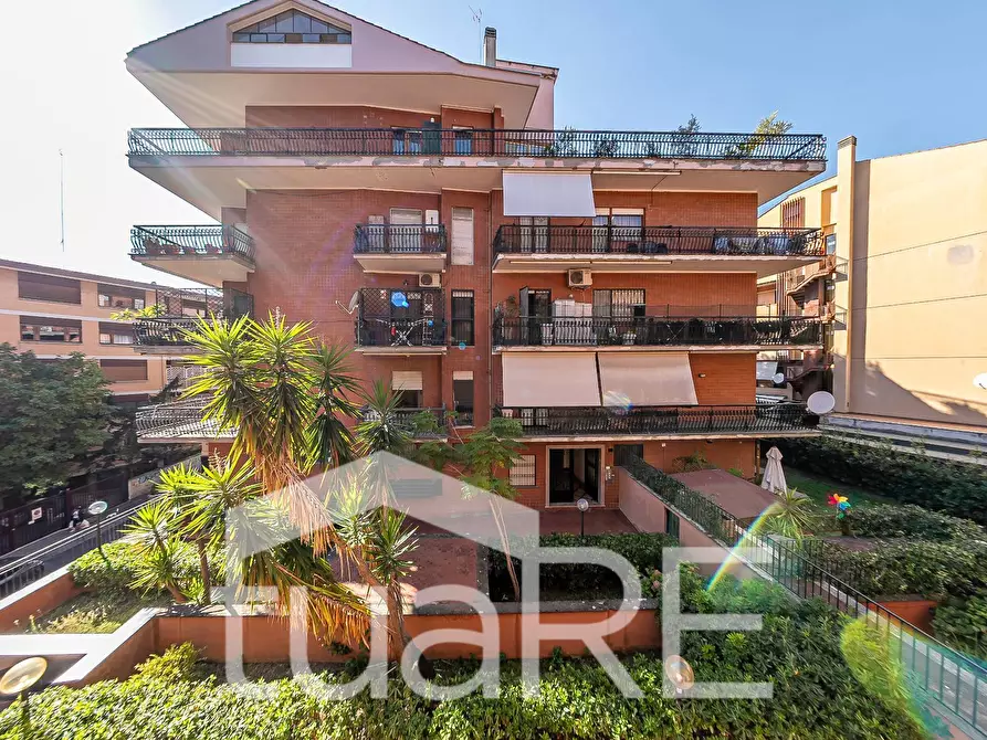 Immagine 31 di Appartamento in vendita  in Via Antonio Serra a Roma