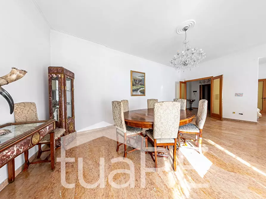 Immagine 34 di Appartamento in vendita  in Via Antonio Serra a Roma