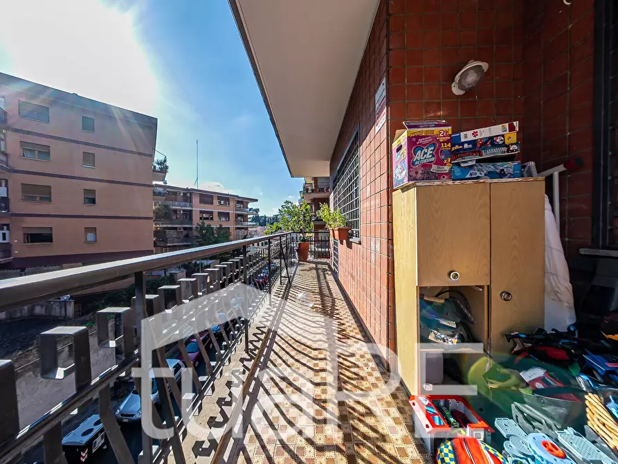 Immagine 38 di Appartamento in vendita  in Via Antonio Serra a Roma