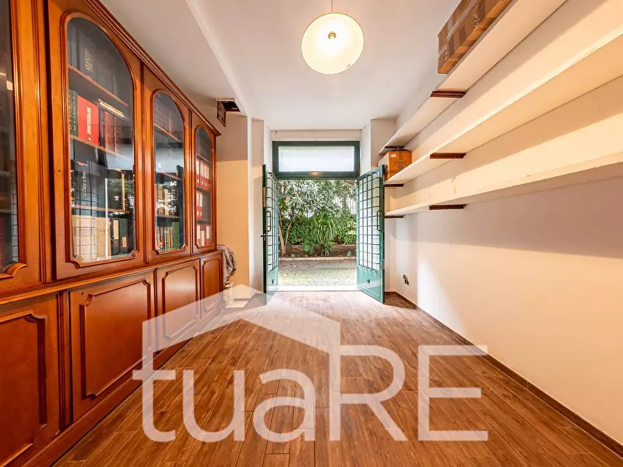 Immagine 3 di Ufficio in vendita  in Via Salaria a Roma