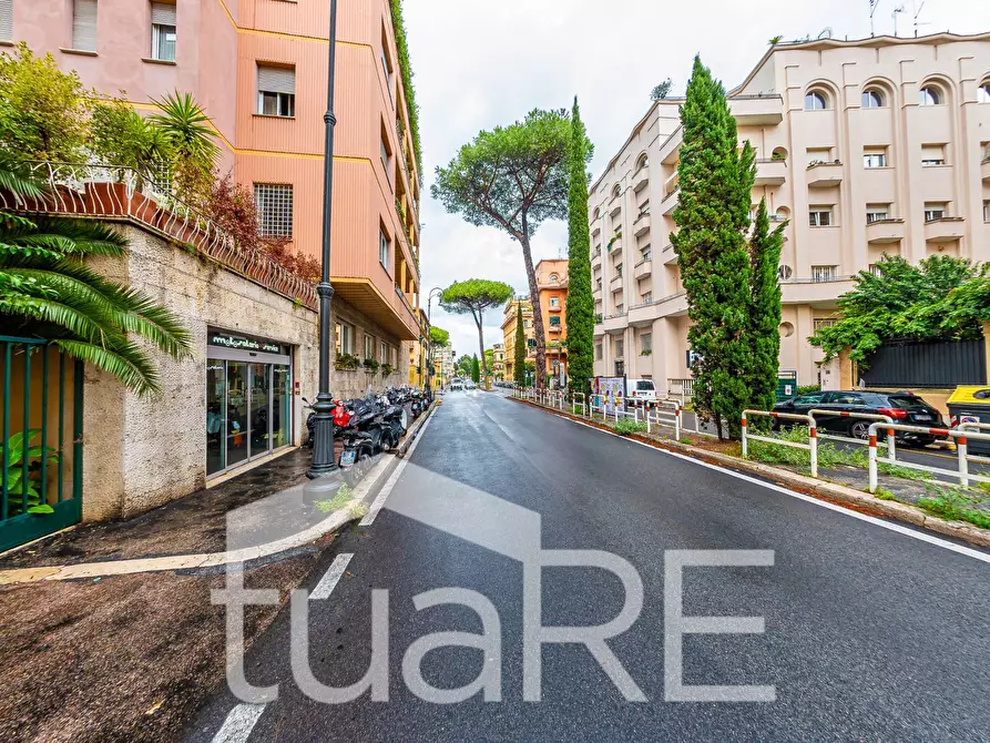 Immagine 19 di Ufficio in vendita  in Via Salaria a Roma
