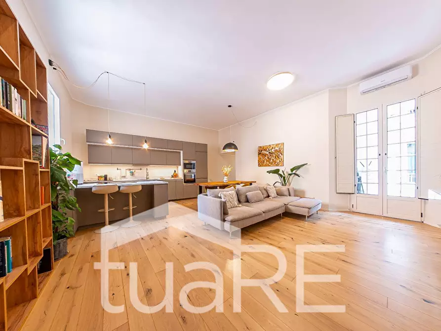 Immagine 2 di Appartamento in vendita  in Via Boncompagni a Roma