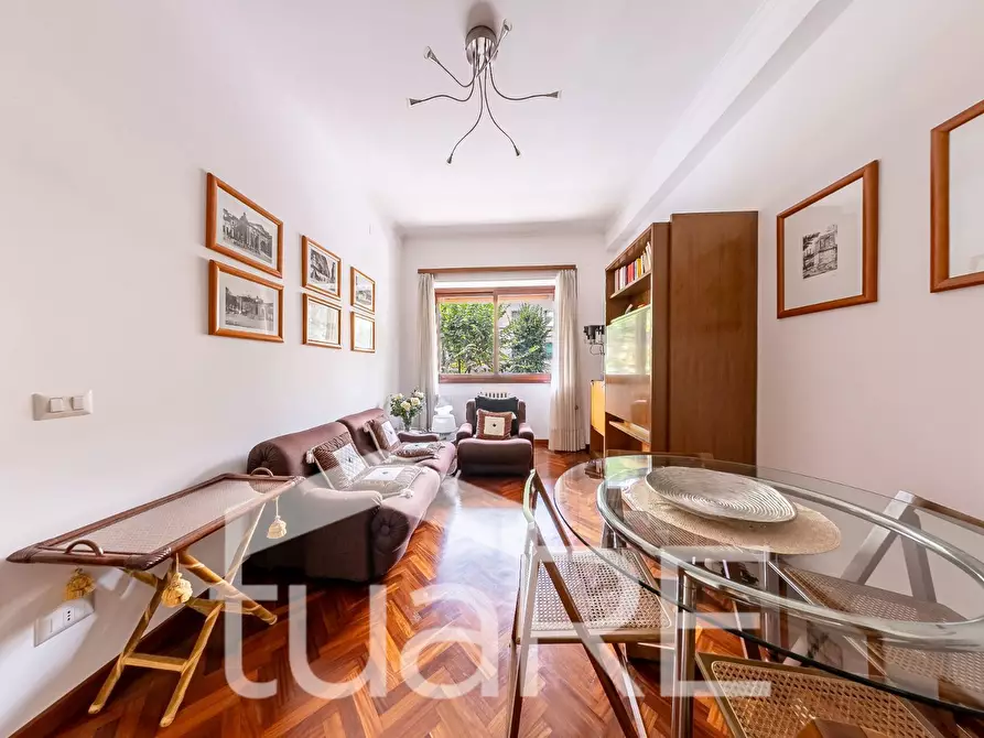 Immagine 2 di Appartamento in vendita  in Viale Delle Medaglie D'oro a Roma