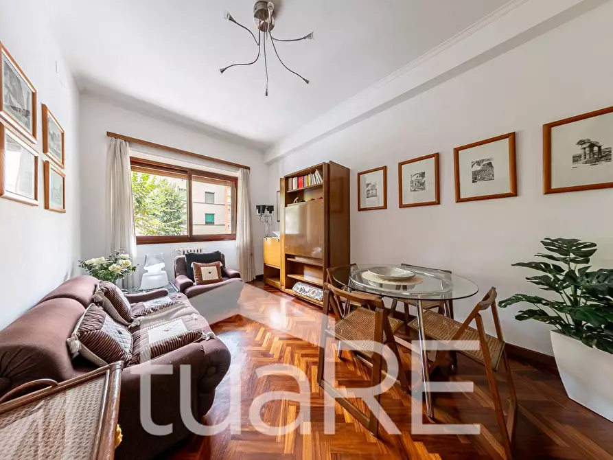 Immagine 9 di Appartamento in vendita  in Viale Delle Medaglie D'oro a Roma