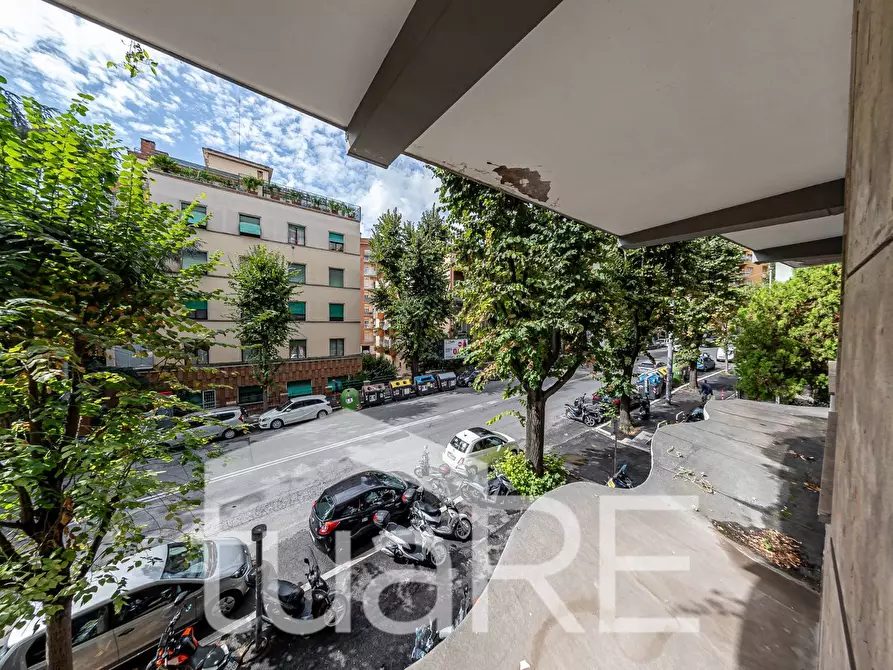 Immagine 17 di Appartamento in vendita  in Viale Delle Medaglie D'oro a Roma