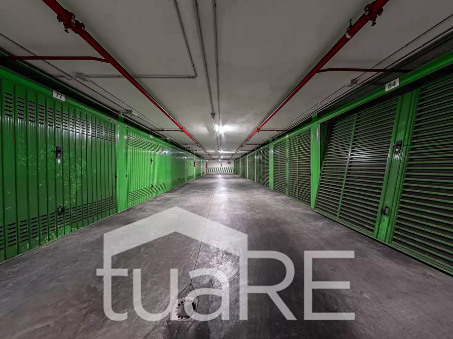 Immagine 22 di Appartamento in vendita  in Viale Delle Medaglie D'oro a Roma