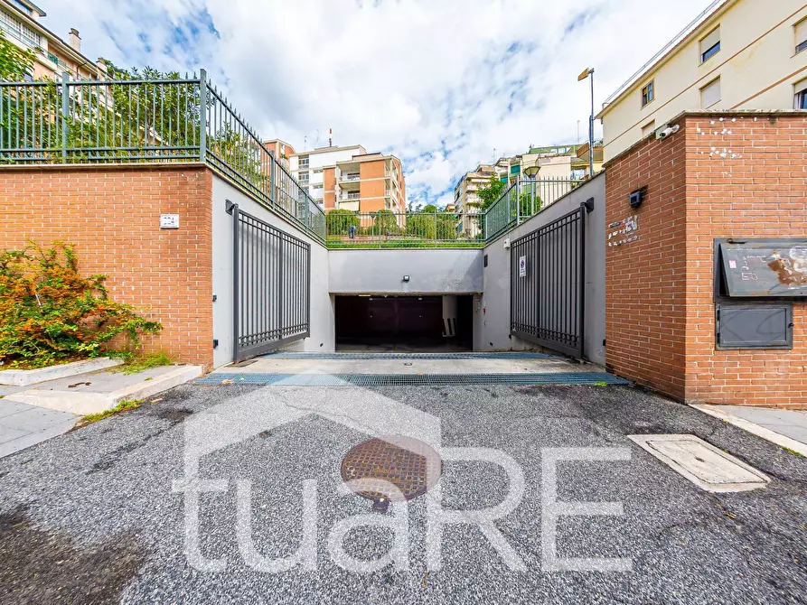 Immagine 26 di Appartamento in vendita  in Viale Delle Medaglie D'oro a Roma