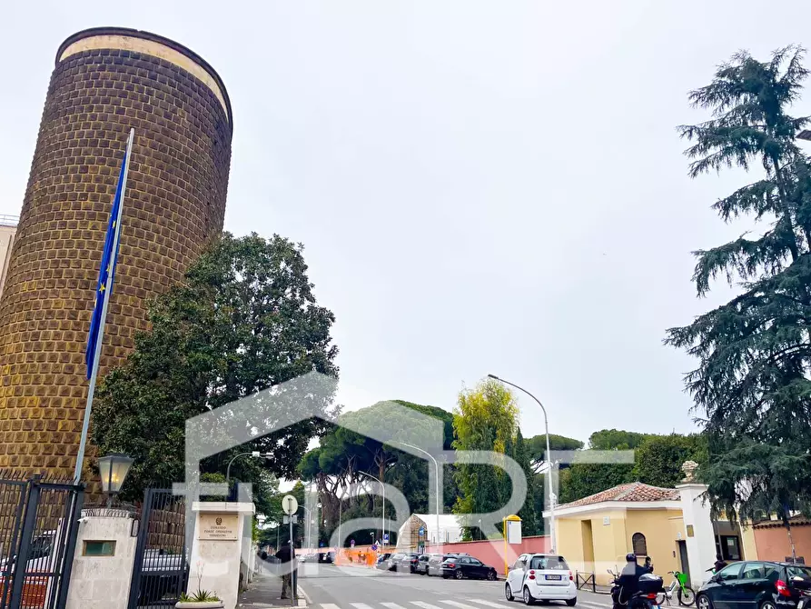 Immagine 20 di Appartamento in vendita  in Piazza Ungheria a Roma