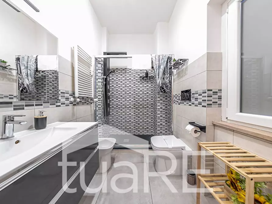 Immagine 20 di Appartamento in vendita  in Via Giovanni Volpato a Roma