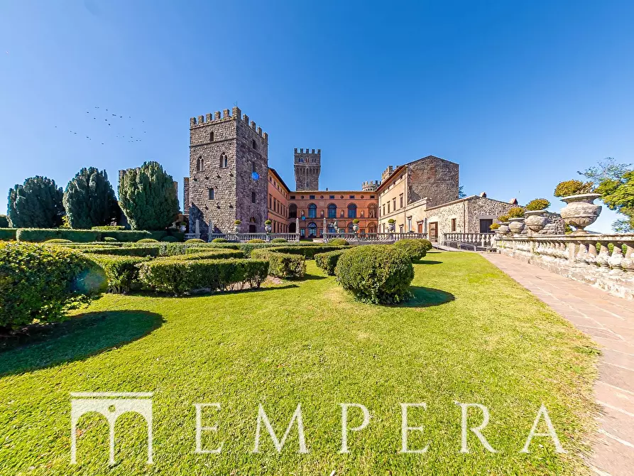 Immagine 9 di Palazzo in vendita  in via Monaldeschi della Cervara a Acquapendente