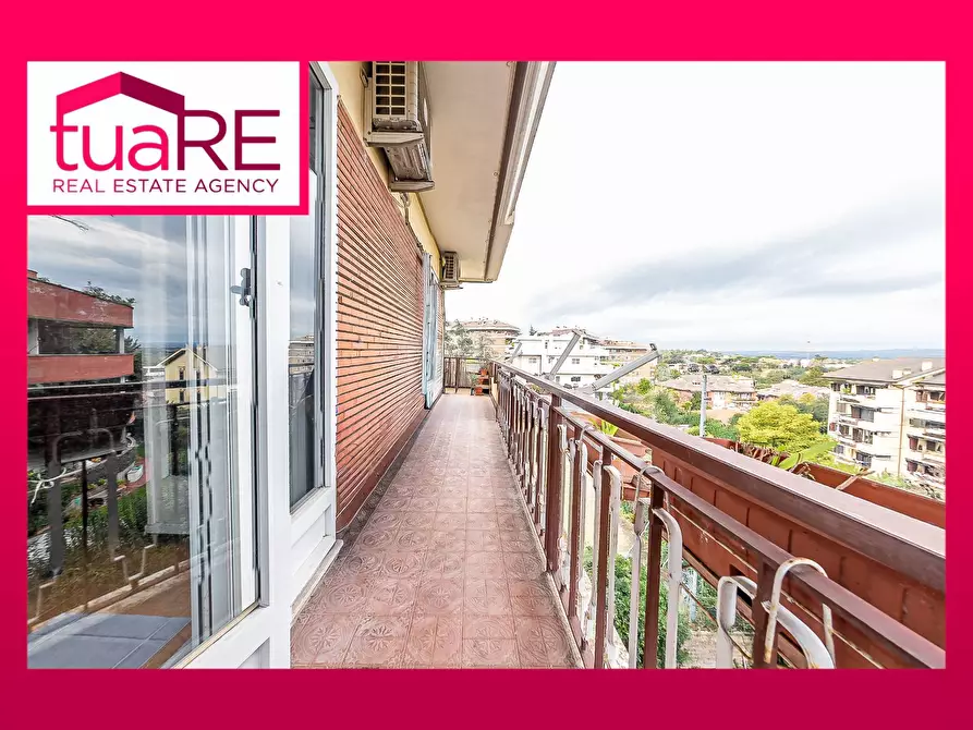 Immagine 1 di Appartamento in vendita  in Via Cassia a Roma