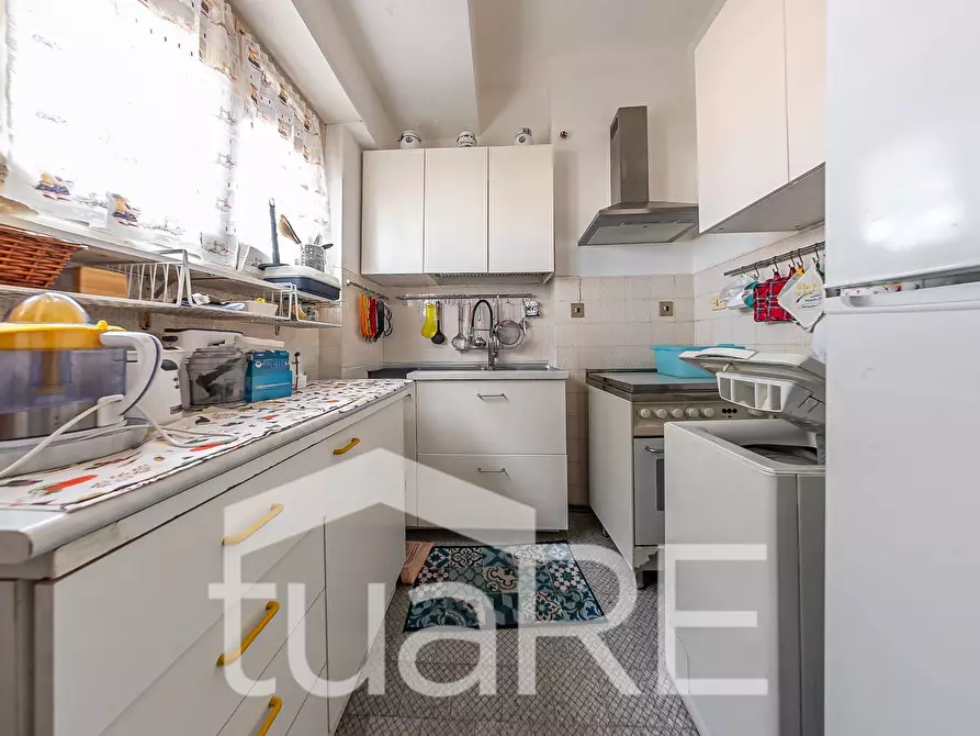 Immagine 6 di Appartamento in vendita  in Via Cassia a Roma