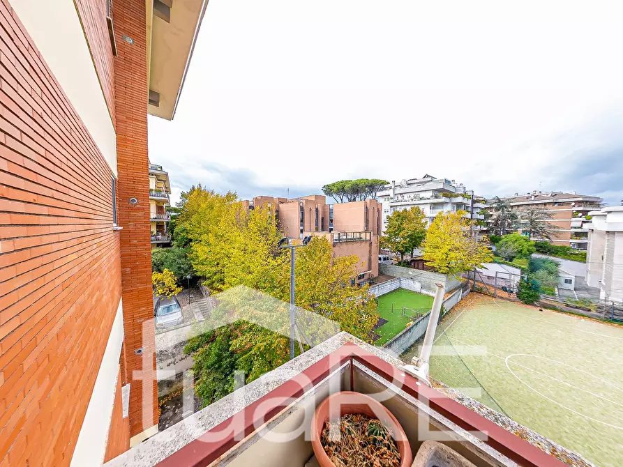 Immagine 17 di Appartamento in vendita  in Via Cassia a Roma
