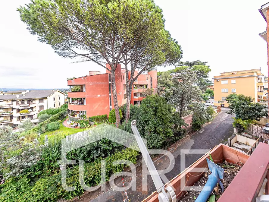 Immagine 19 di Appartamento in vendita  in Via Cassia a Roma
