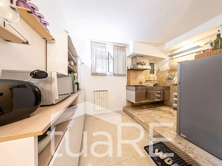 Immagine 7 di Appartamento in vendita  in Via Cesare Pascarella a Roma