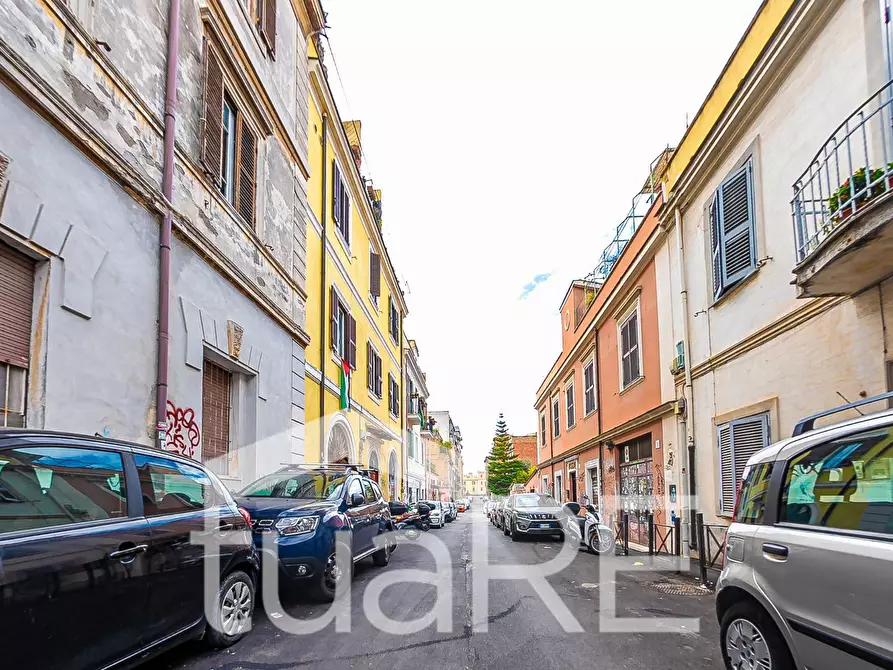 Immagine 16 di Appartamento in vendita  in Via Braccio Da Montone a Roma