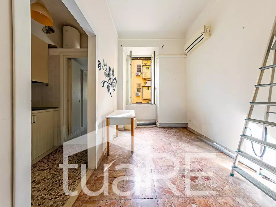 Immagine 4 di Appartamento in vendita  in Viale Manzoni a Roma