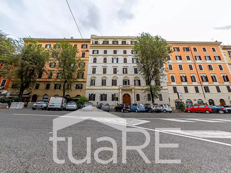 Immagine 11 di Appartamento in vendita  in Viale Manzoni a Roma