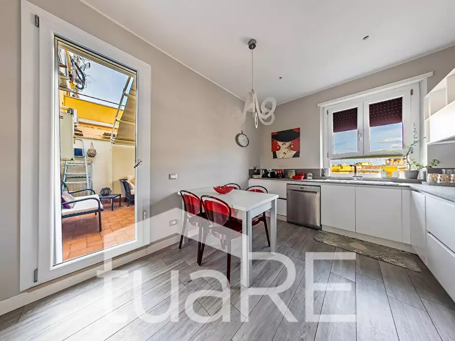 Immagine 14 di Attico in vendita  in Via Della Giuliana a Roma