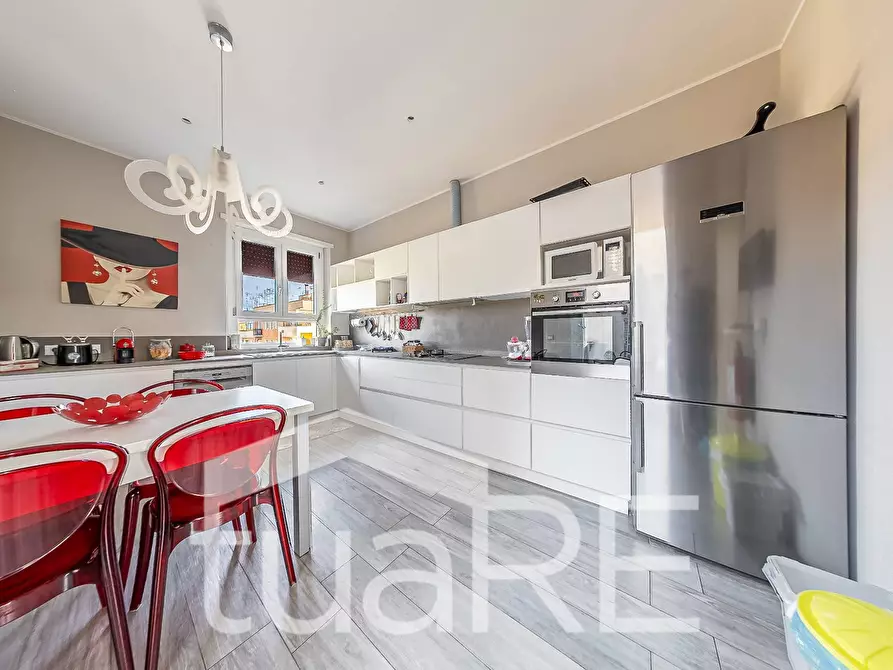 Immagine 21 di Attico in vendita  in Via Della Giuliana a Roma