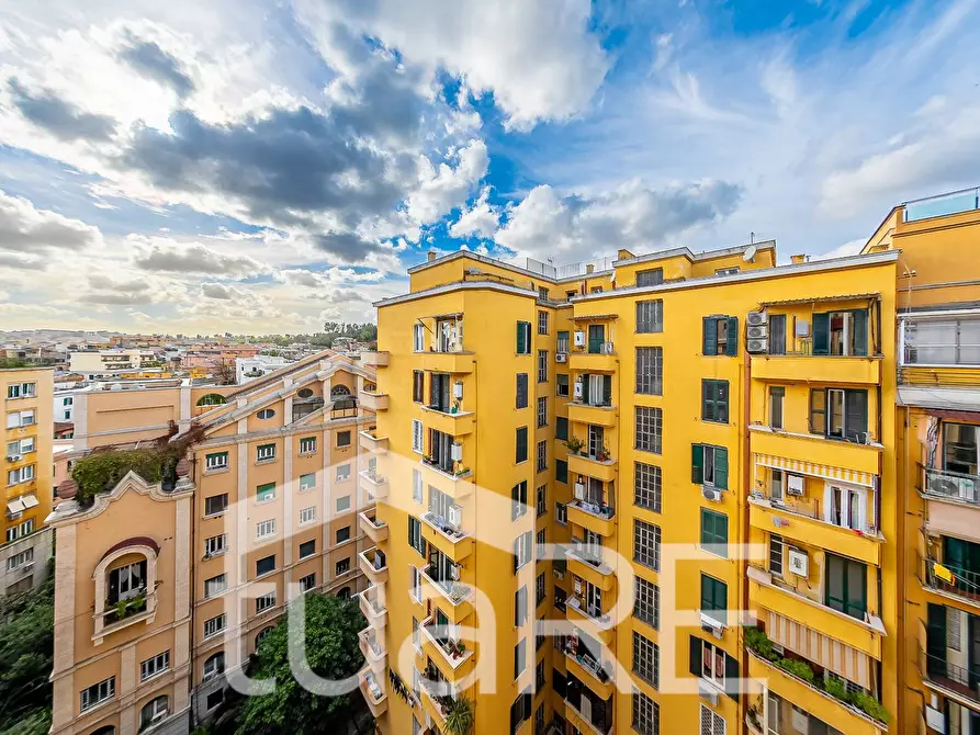 Immagine 24 di Attico in vendita  in Via Della Giuliana a Roma